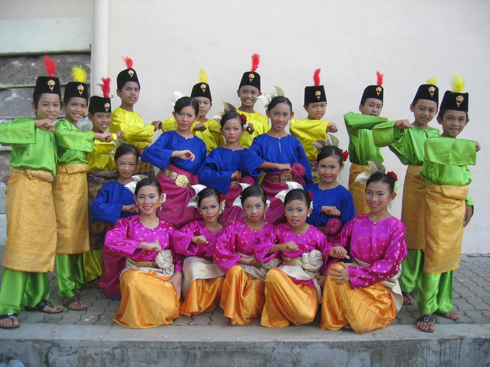 Sekolah Seni Malaysia Sabah Kronis B